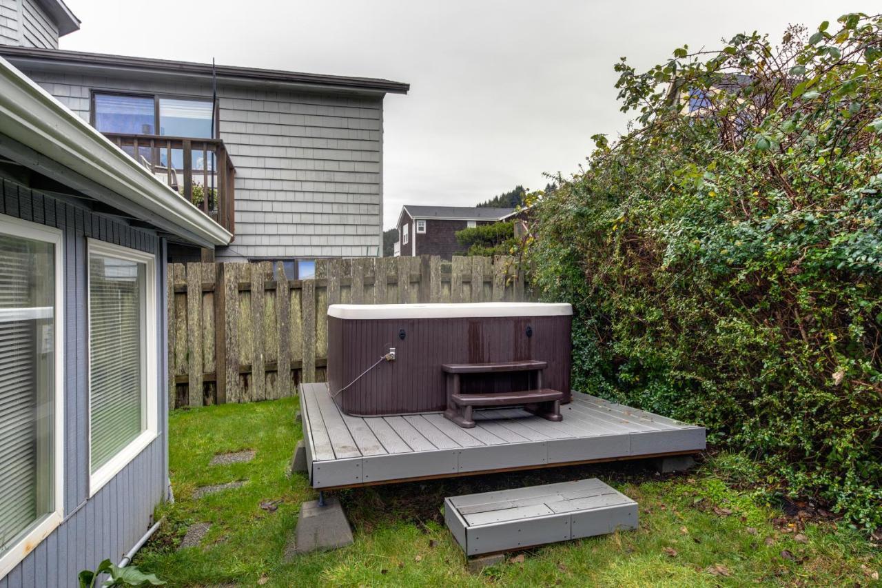 Sea Breeze Villa Lincoln City Exterior photo